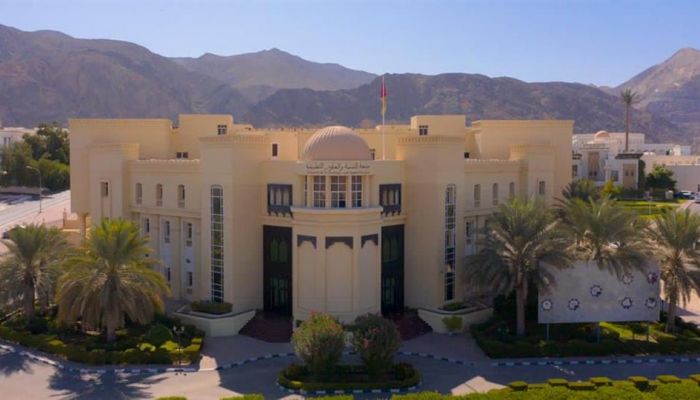 فتح خدمة الانتقال بين فروع جامعة التقنية والعلوم التطبيقية
