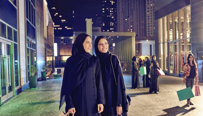 حملة "رمضان في دبي" تعزز حركة التسوق في المراكز التجارية والمولات الكبرى المنتشرة بأنحاء المدينة