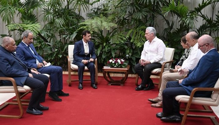 الرئيسُ الكوبي يستقبل رئيس جهاز الاستثمار العُماني