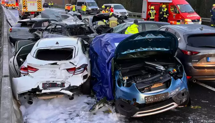 Germany: Massive Autobahn pileup leaves 2 dead