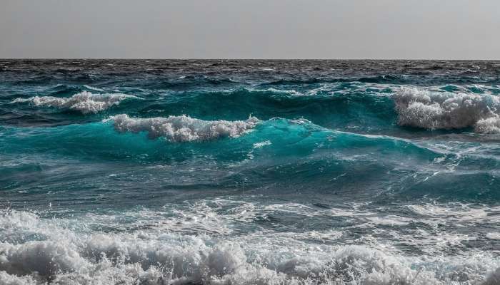 Rough sea warning issued by Oman Meteorology
