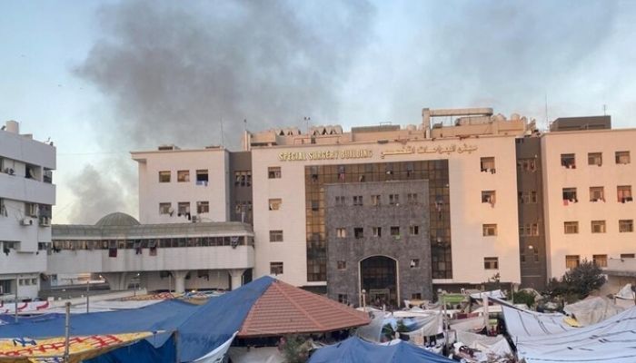 30 شهيدا في قصف صهيوني استهدف منزلًا في محيط مجمع الشفاء بغزة