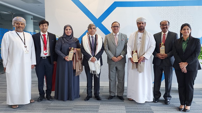 Bank Muscat Honoured with Prestigious Long-Standing Partnership Award from HDFC Bank