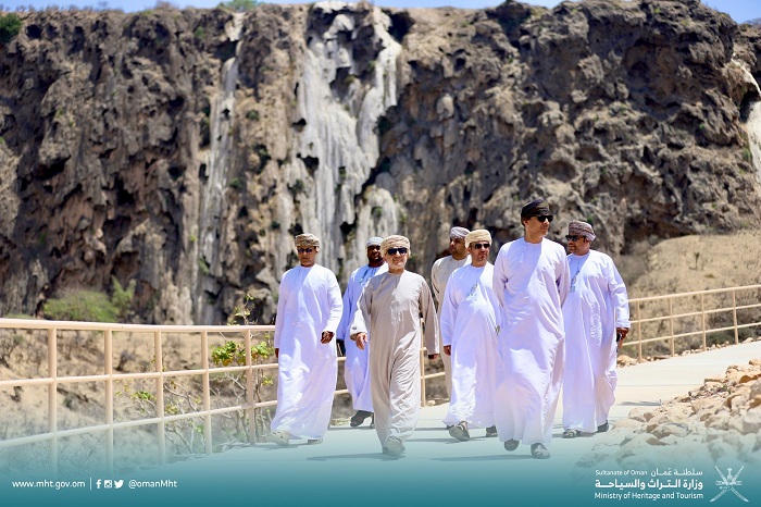 Tourism Minister following up on progress of work in sites in Dhofar