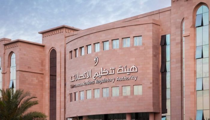 سلطنة عمان تدشن محطة أرضية مُتّصلة بشبكة أقمار صناعية