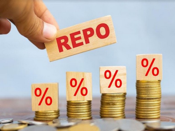 Expect series of repo rate cuts starting October: SBI Research