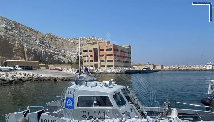 ضبط 3 آسيويين أثناء محاولتهم لتهريب كميات كبيرة من المواد الكحولية