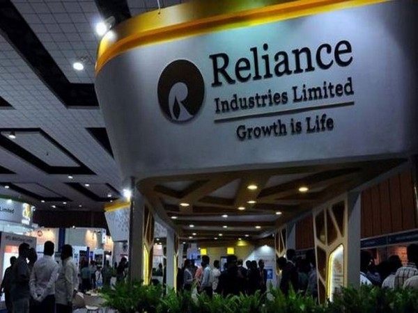 Reliance Industries records fourth quarter profit