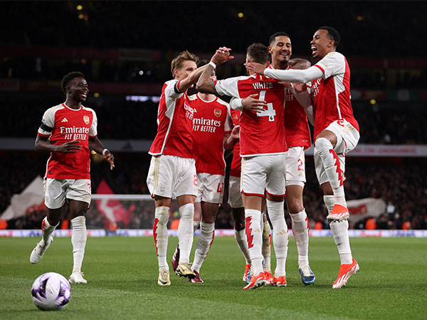 Premier League: Arsenal thrash Chelsea 5-0, move three points clear of Liverpool