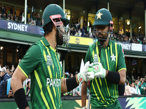 "Babar, Rizwan cannot take whole responsibility of team": Former Pakistan player Mohammad Hafeez
