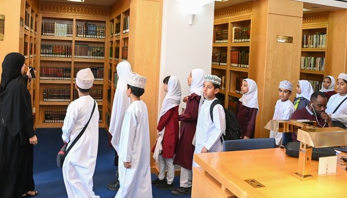 مركز السلطان قابوس العالي للثقافة والعلوم يحتفل بيوم الكتاب العالمي