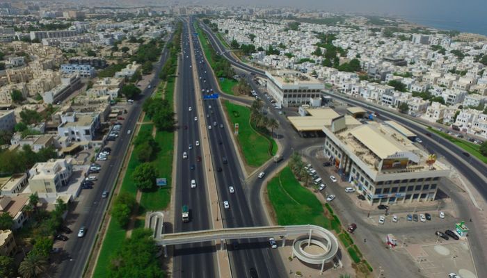 أكثر من 1.6 مليون مركبة مسجلة في سلطنة عُمان بنهاية مارس 2024