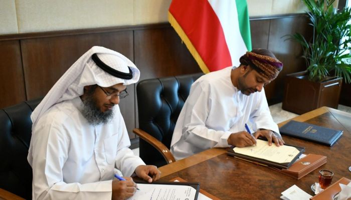 التوقيع على اتفاقية تعاون بين كلية عُمان للعلوم الصحية ووزارة الصحة الكويتية