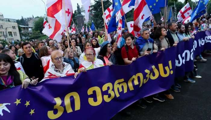 Georgia: Thousands protest 'foreign agent' bill in Tbilisi