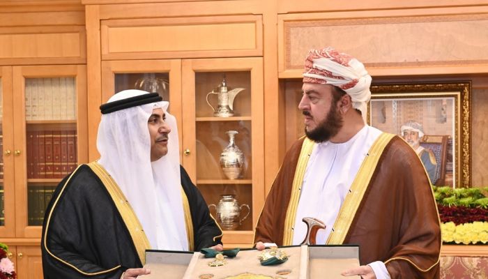 البرلمانُ العربيُّ يمنح جلالةَ السُّلطان 'وسام القائد' تقديرًا لجهود جلالتِه في خدمة قضايا الأمّة العربيّة