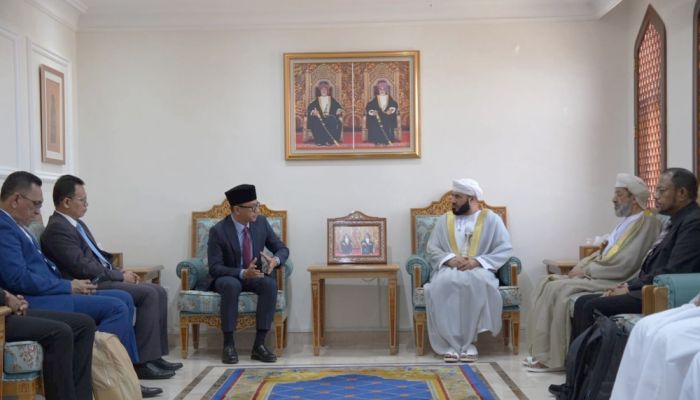 سلطنة عُمان وماليزيا تبحثان تعزيز وتنمية المجالات الدينية
