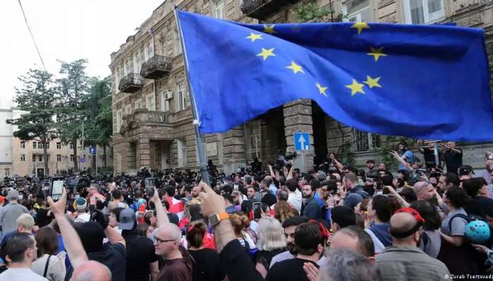 Georgia: EU, NATO condemn passing of 'foreign agent' law