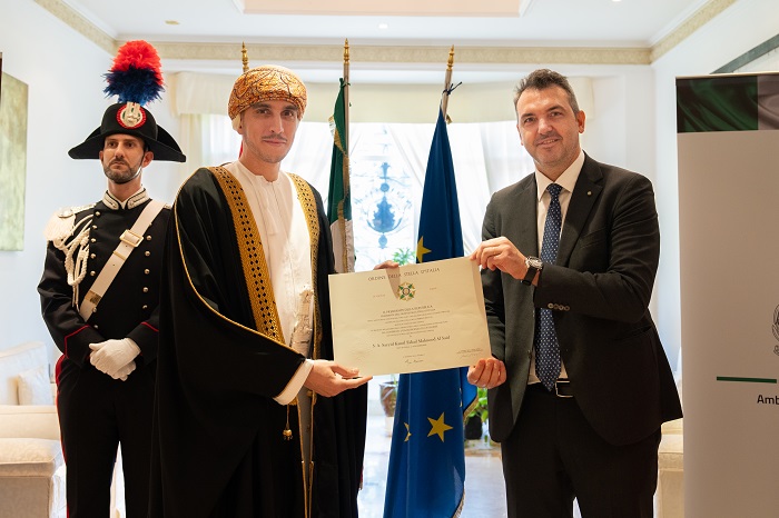 Sayyid Dr. Kamil Fahad receives the Order of the Star Of Italy