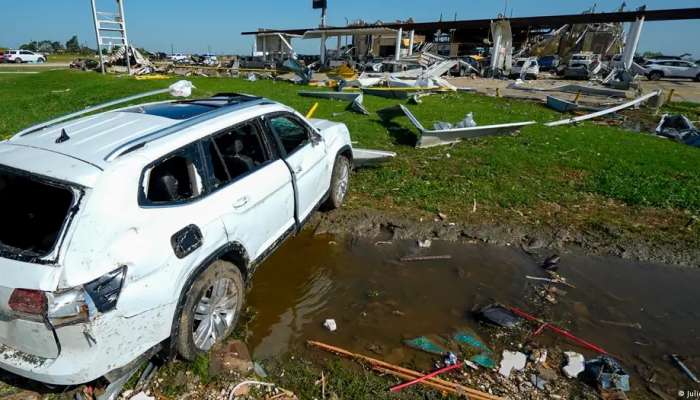 Deadly storms in central US leave destructive trail