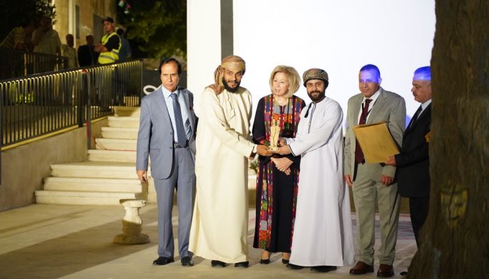 مسرحية عمانية تفوز بجائزة أفضل عمل ديودرامي متكامل بمهرجان عشيات طقوس بالأردن