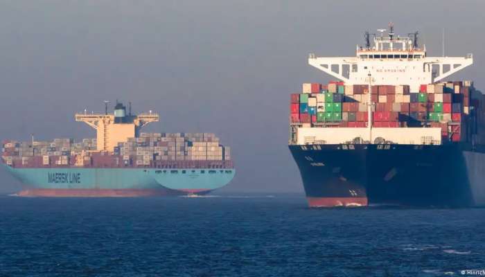 German exports gather pace, boosting recovery hopes
