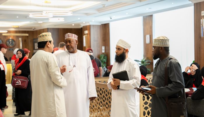 بعثة الحج العُمانية تواصل تقديم خدماتها لضيوف الرحمن