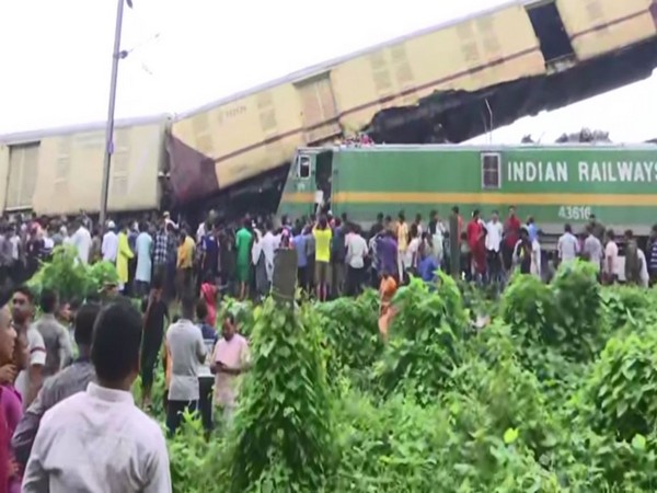 5 killed, several injured as goods train rams into passenger train in Indian state of West Bengal