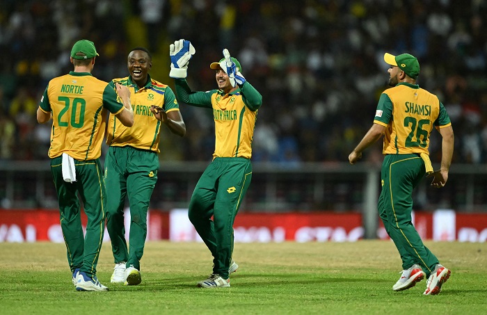 T20 WC: South Africa defy Chase's heroics, move to semis with three-wicket win over West Indies