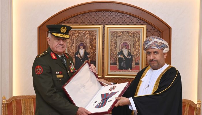 جلالة السُّلطان يمنح وسام عُمان العسكري من الدرجة الثانية