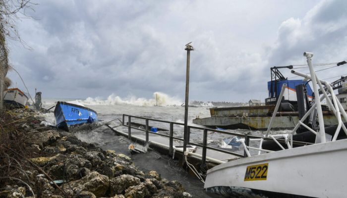 الإعصار 'بيريل' يودي بحياة 6 أشخاص جنوب شرق الكاريبي