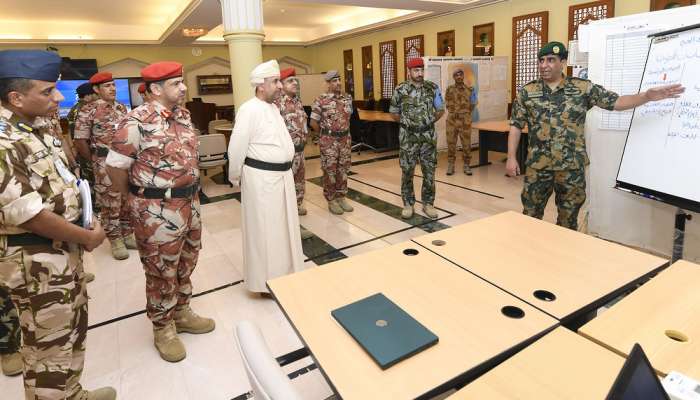 Defence Ministry Secretary-General visits military exercises 'Decision Making 11', 'Al Hazm'