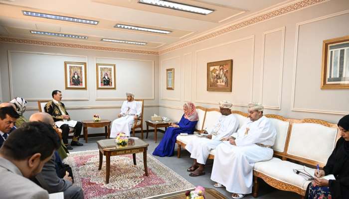 Oman, Libya review ways to strengthen relations