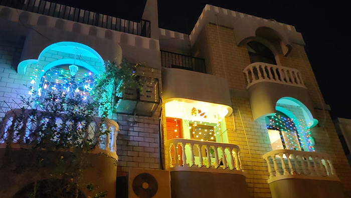 Indian expatriates light up their homes, streets to celebrate Diwali