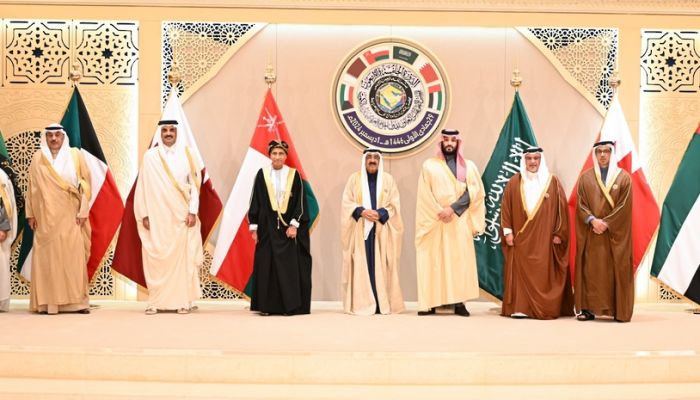 سمو السّيد فهد يترأس وفد سلطنة عُمان في مؤتمر القمة الخليجية الـ 45