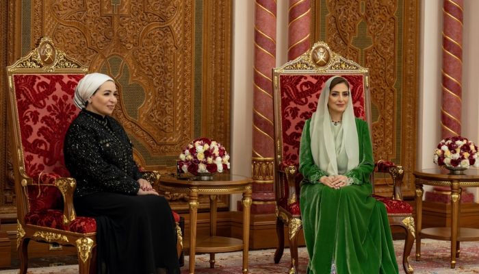 حرمُ فخامة الرئيس المصري تصل إلى سلطنة عُمان
