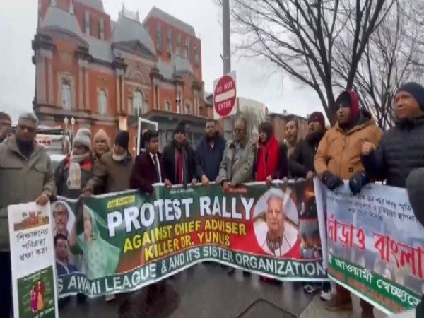 "Step down Yunus": Protests take place against Bangladesh Chief Advisor Muhammad Yunus outside Blair House in US