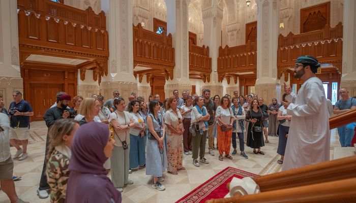 سلطنة عُمان تشارك دول العالم الاحتفال باليوم العالمي للمرشد السياحي