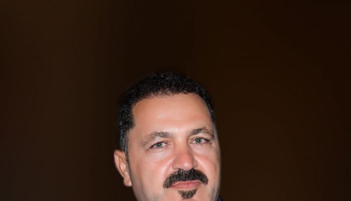 عبيدات رئيسًا لنادي الجالية الأردنية في سلطنة عُمان