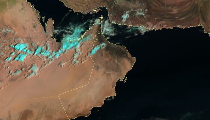 الطقس: تدفق السحب مع فرص لهطول أمطار متفرقة