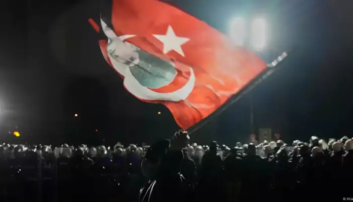 Turkey: Large crowds rally as Imamoglu appears in court