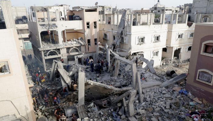استشهاد 5 فلسطينيين إثر قصف جيش الاحتلال الإسرائيلي قطاع غزة