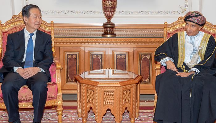 السّيد فهد يستقبل رئيس اللجنة الدائمة للمجلس الوطني لنواب الشعب الصيني