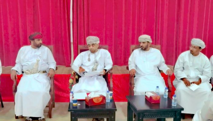 والي رخيوت يلتقي بالشيوخ والوجهاء
