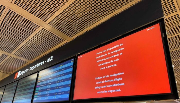 عطل فني بمطار باريس أورلي يتسبب في إلغاء رحلات جوية