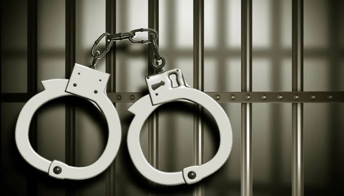 القبض على مواطن لنقله سبعة أشخاص دخلوا البلاد بطريقة غير مشروعة