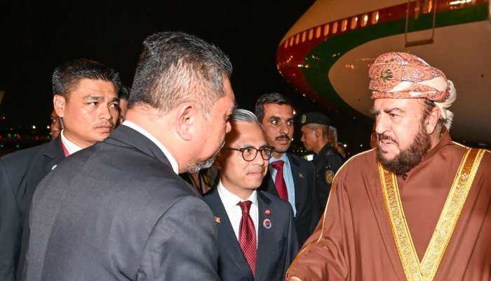 HH Sayyid Asa’ad arrives in Malaysia