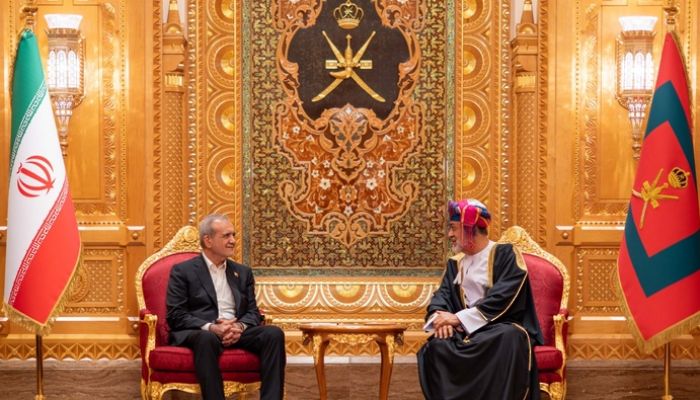جلالة السُّلطان المعظّم والرئيس الإيراني يعقدان جلسة مباحثات رسميّة