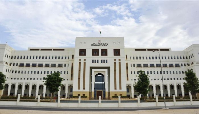 العمل تعلن عن فرص وظيفية بمحافظة الظاهرة