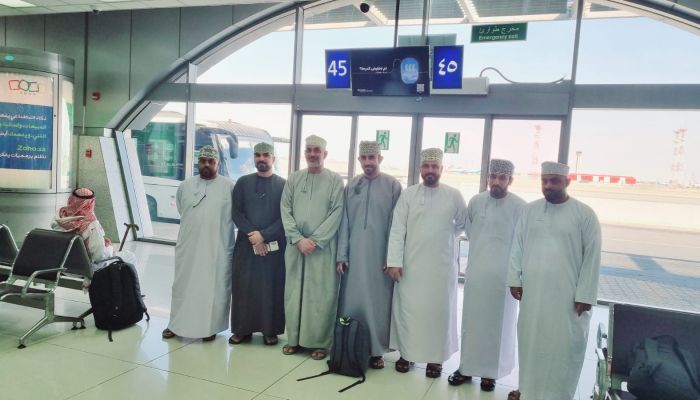 بعد ادائهم مناسك الحج هذا العام.. عودة الحجاج العمانيين من بيت الله الحرام