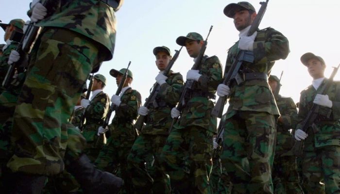 مصادر عسكرية إسرائيلية ترجح مقتل رئيس أركان الجيش الإيراني وعلماء نووين